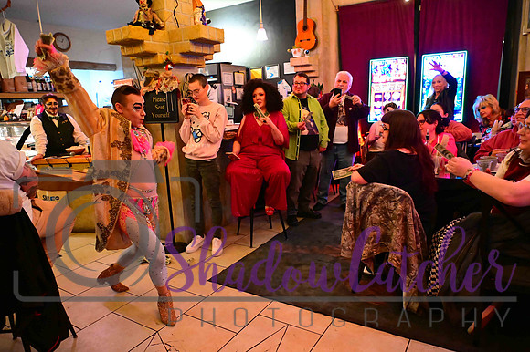 Himbos & Bimbos Presents Dicked_044