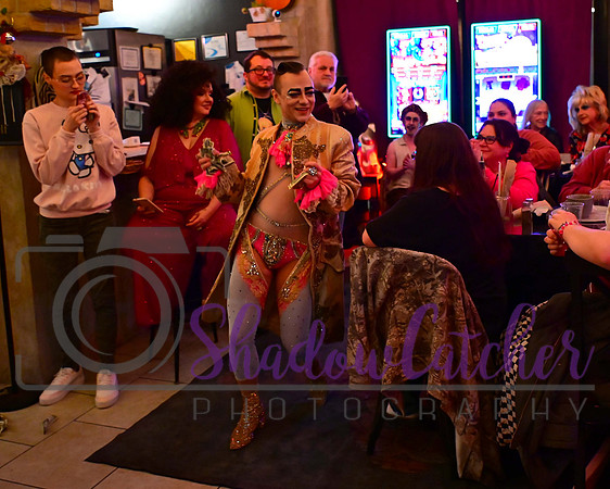 Himbos & Bimbos Presents Dicked_047