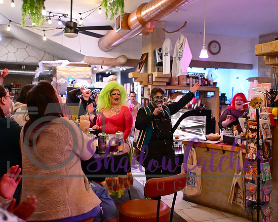 Himbos & Bimbos Presents Dicked_078