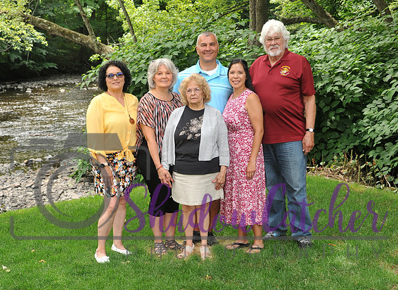 Family Portraits_010
